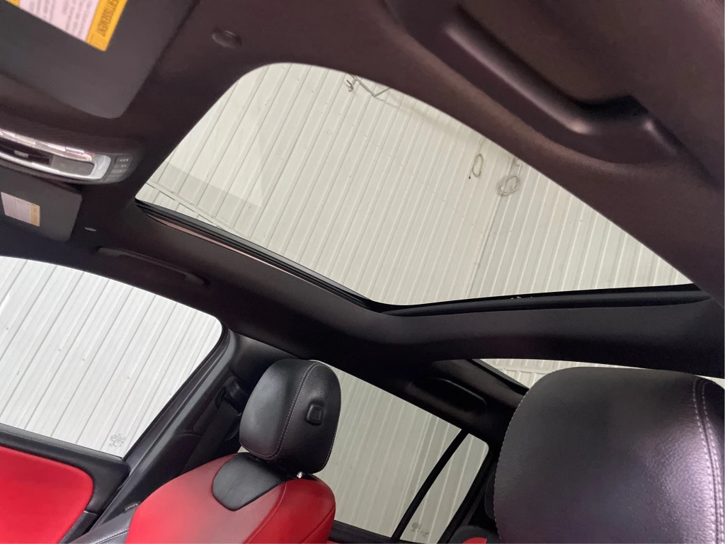 Mercedes-Benz GLB35AMG 4MATIC, снимка 16 - Автомобили и джипове - 54960111