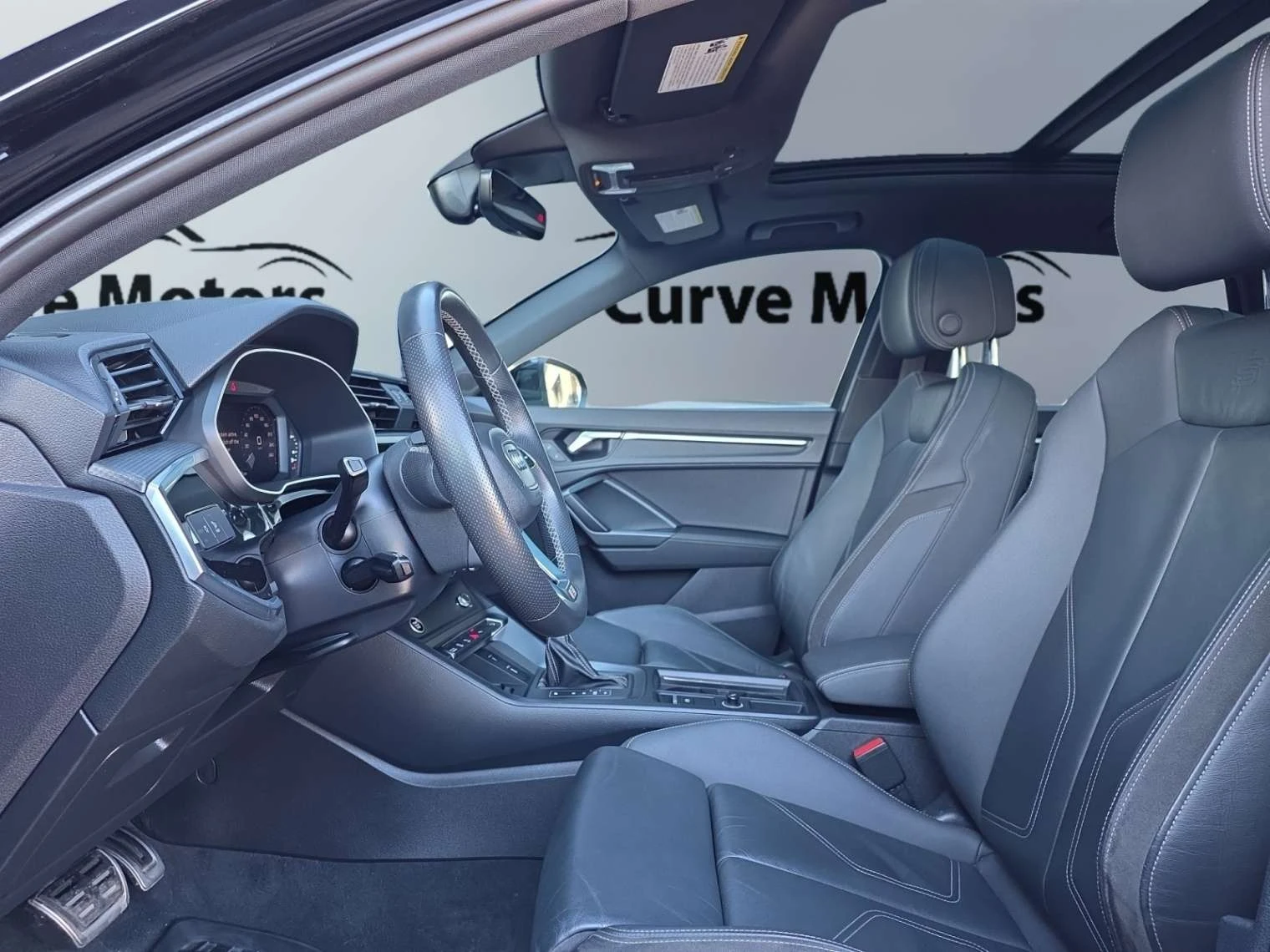 Audi Q3 Progressiv S-Line Black Optics / DIGITAL DASH , снимка 9 - Автомобили и джипове - 54972654