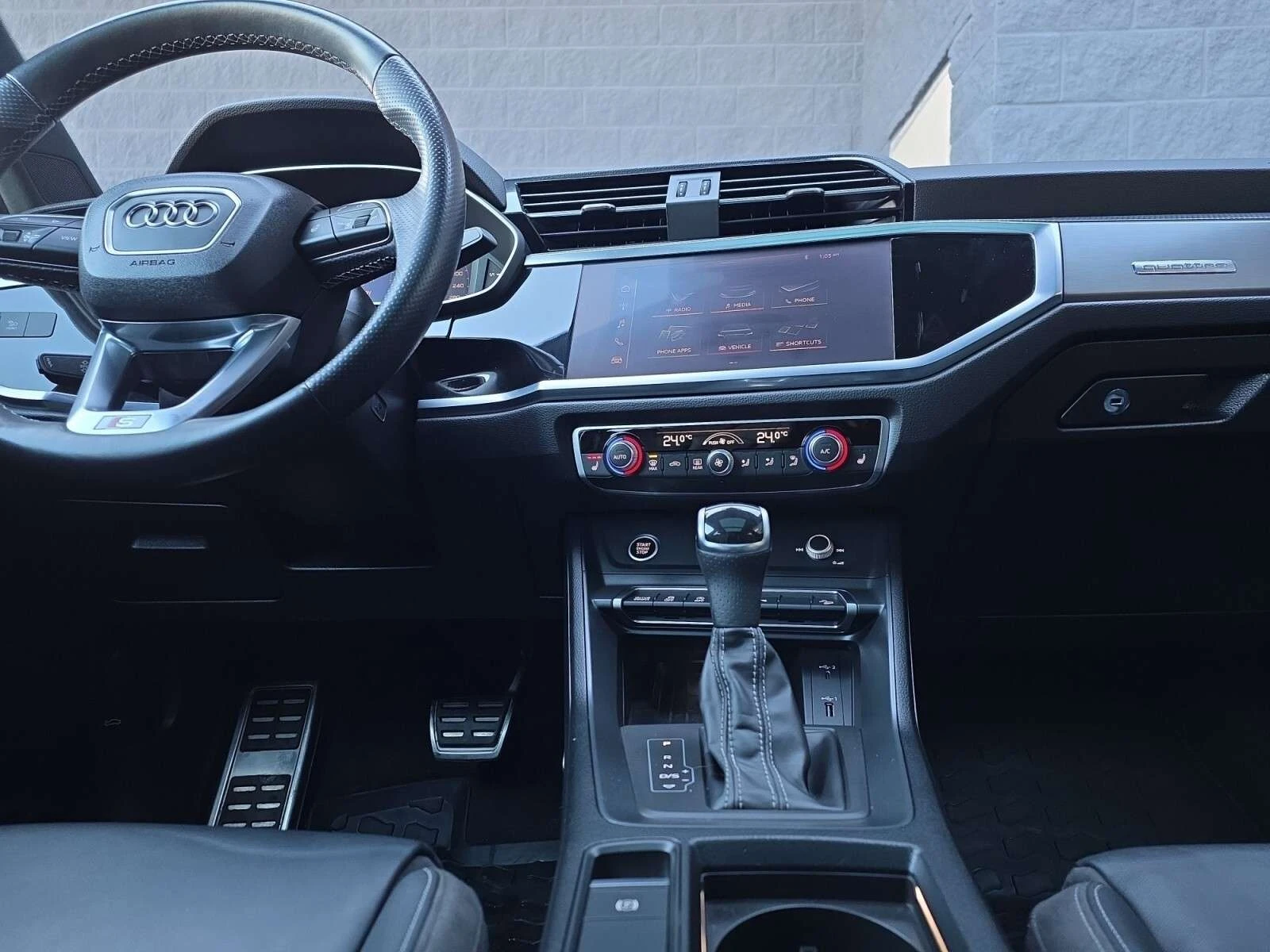 Audi Q3 Progressiv S-Line Black Optics / DIGITAL DASH , снимка 11 - Автомобили и джипове - 54972654