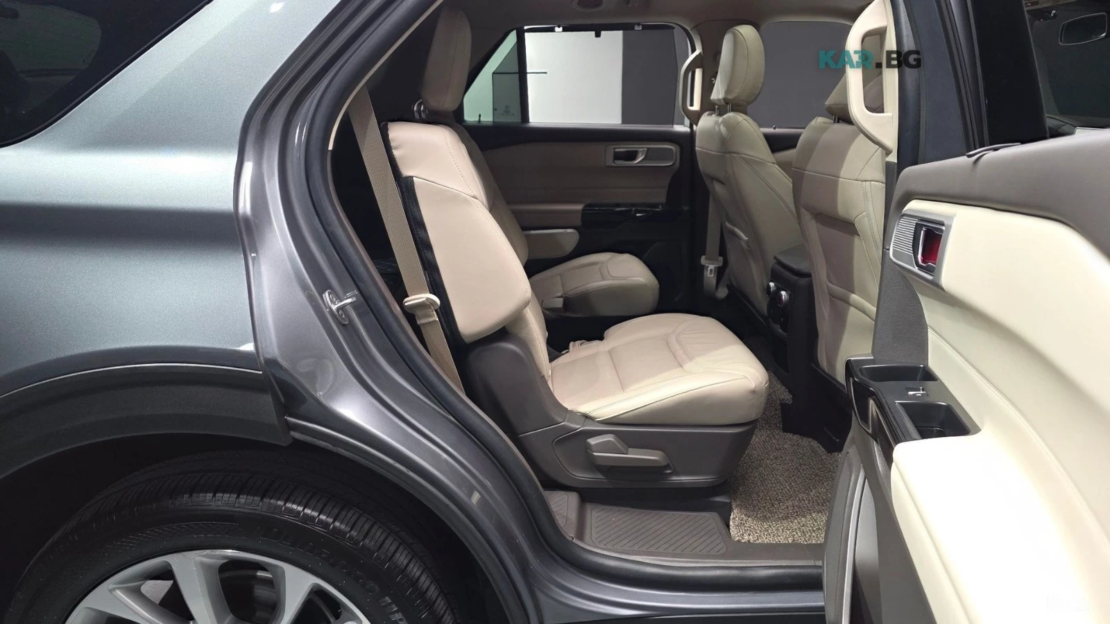 Ford Explorer 3.0* PLATINUM* 4WD* КОЖА* ПОДГРЕВ* ОБДУХВАНЕ* ПАНО, снимка 10 - Автомобили и джипове - 55312015