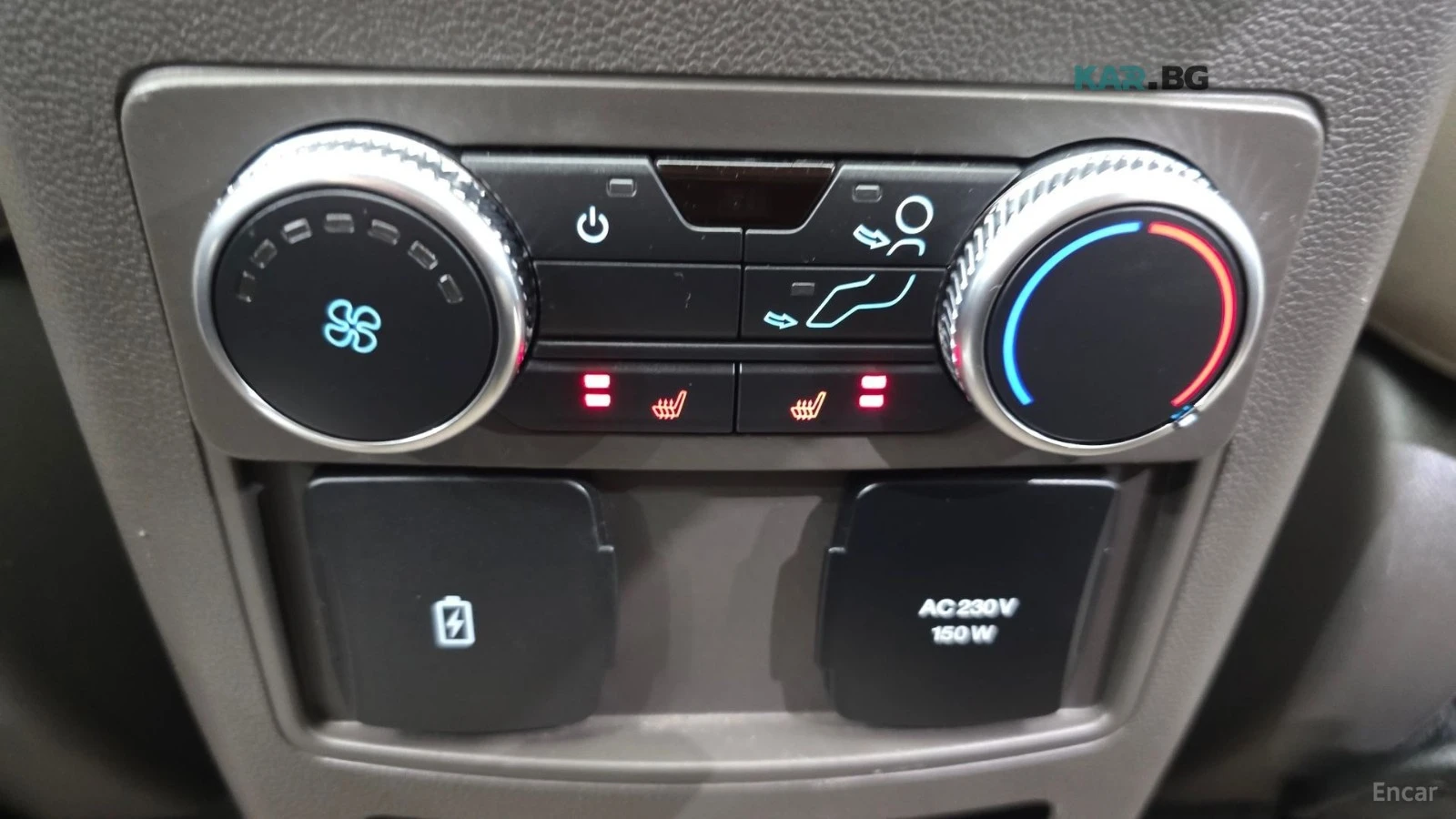 Ford Explorer 3.0* PLATINUM* 4WD* КОЖА* ПОДГРЕВ* ОБДУХВАНЕ* ПАНО, снимка 12 - Автомобили и джипове - 55312015