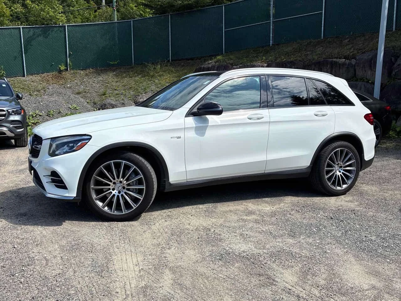 Mercedes-Benz GLC * AMG 43 * CARFAX * ОПЦИЯ ЗА ФИНАНСИРАНЕ , снимка 2 - Автомобили и джипове - 55647595