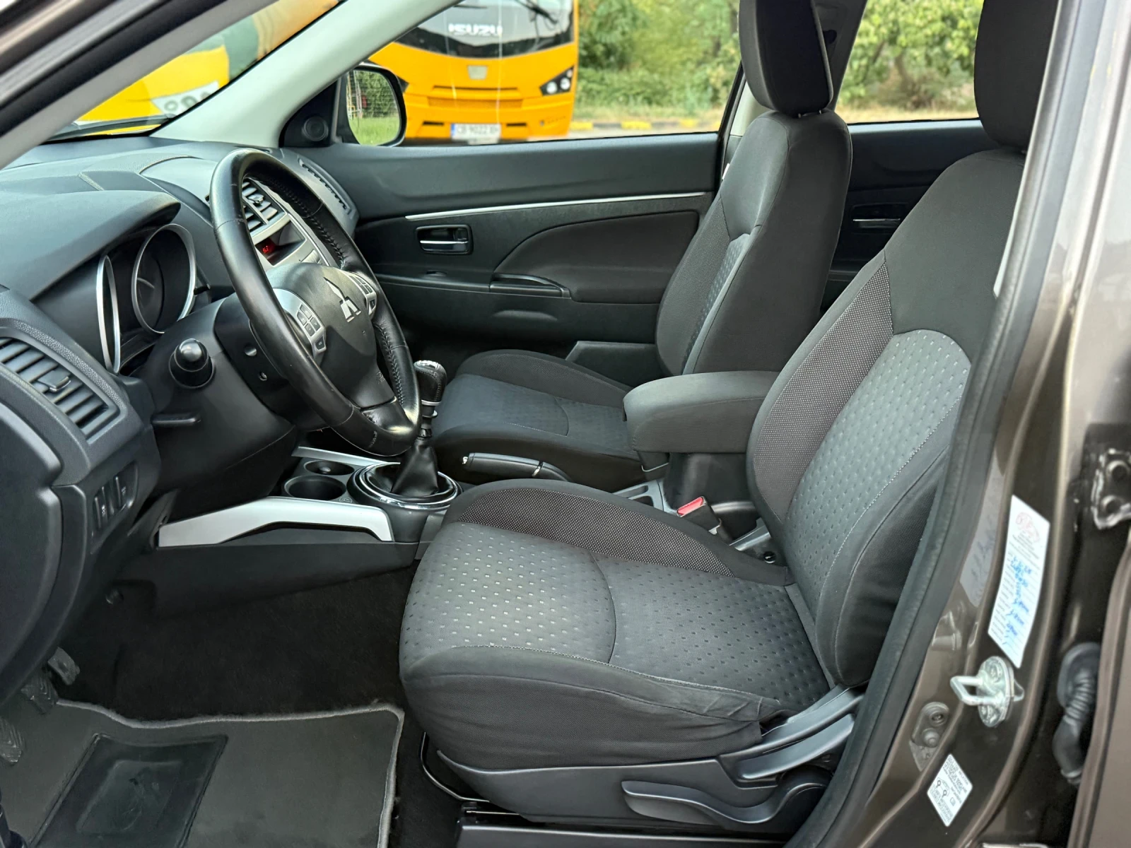 Mitsubishi ASX 1.8DI-D 4x4/Климатроник/Ксенон, снимка 11 - Автомобили и джипове - 55964337