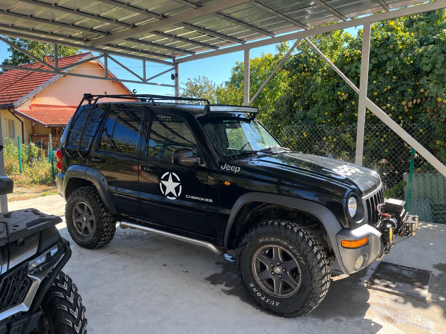 Jeep Cherokee 2.8, снимка 3 - Автомобили и джипове - 56347319