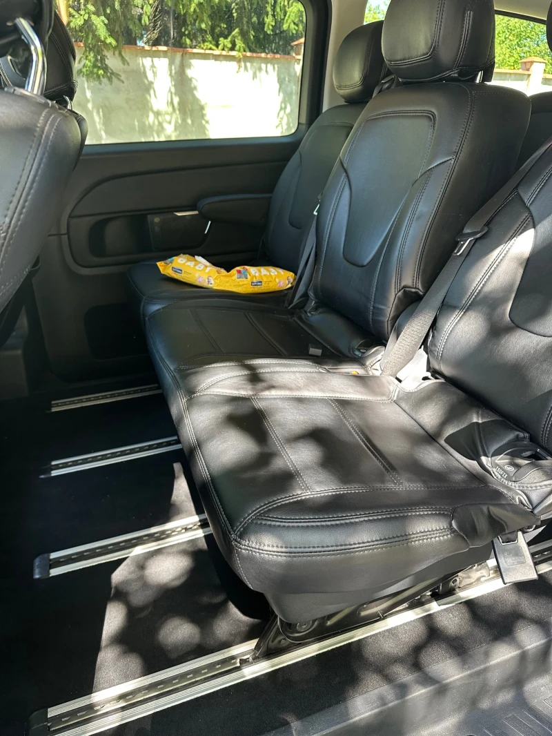 Mercedes-Benz V 220, снимка 12 - Бусове и автобуси - 52726511