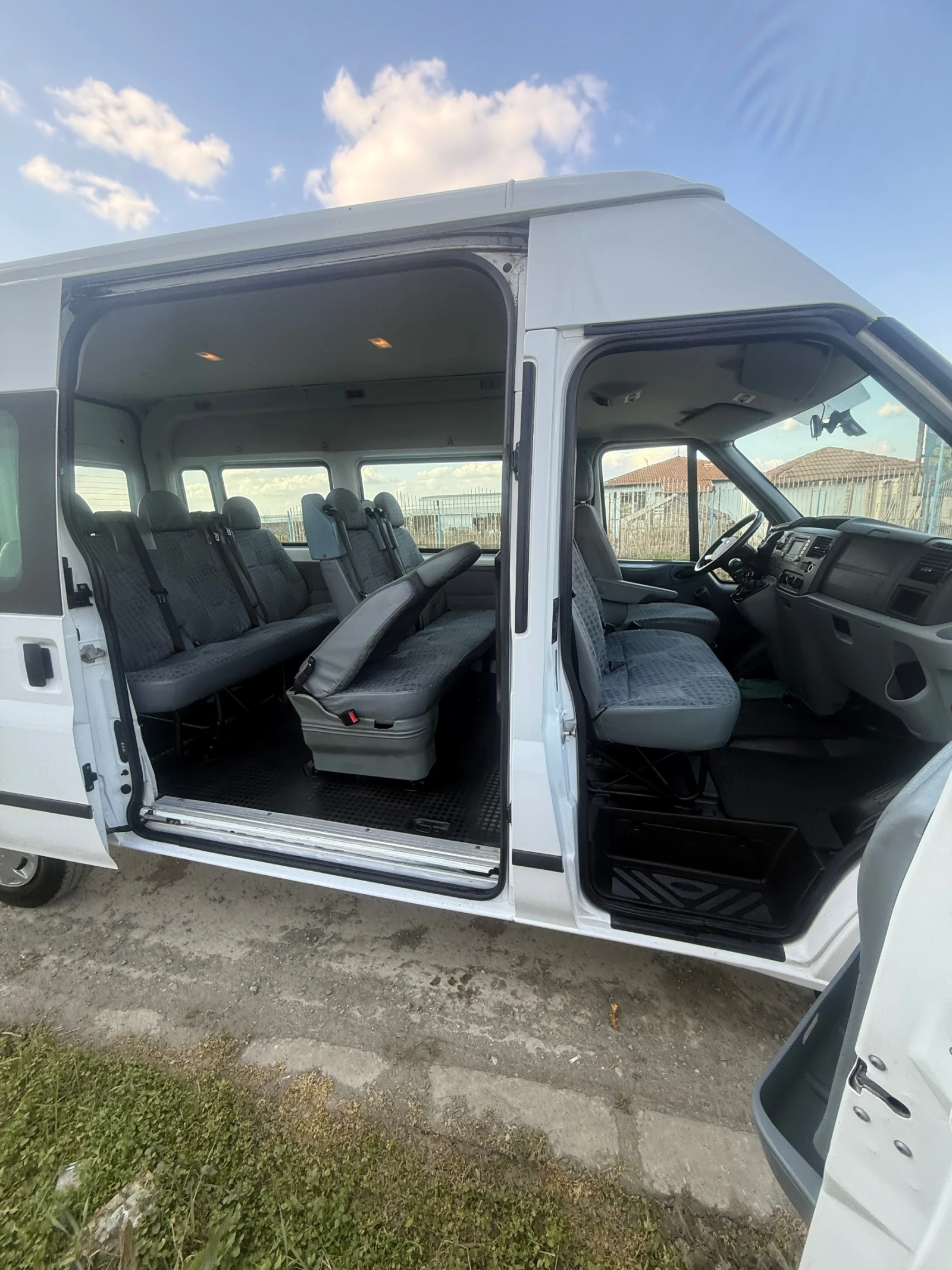 Ford Transit 2.2, снимка 8 - Бусове и автобуси - 53847922