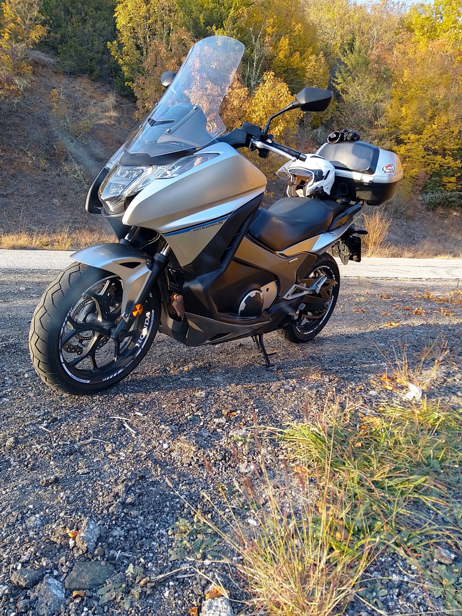 Honda Integra INTEGRA 750 - изображение 7