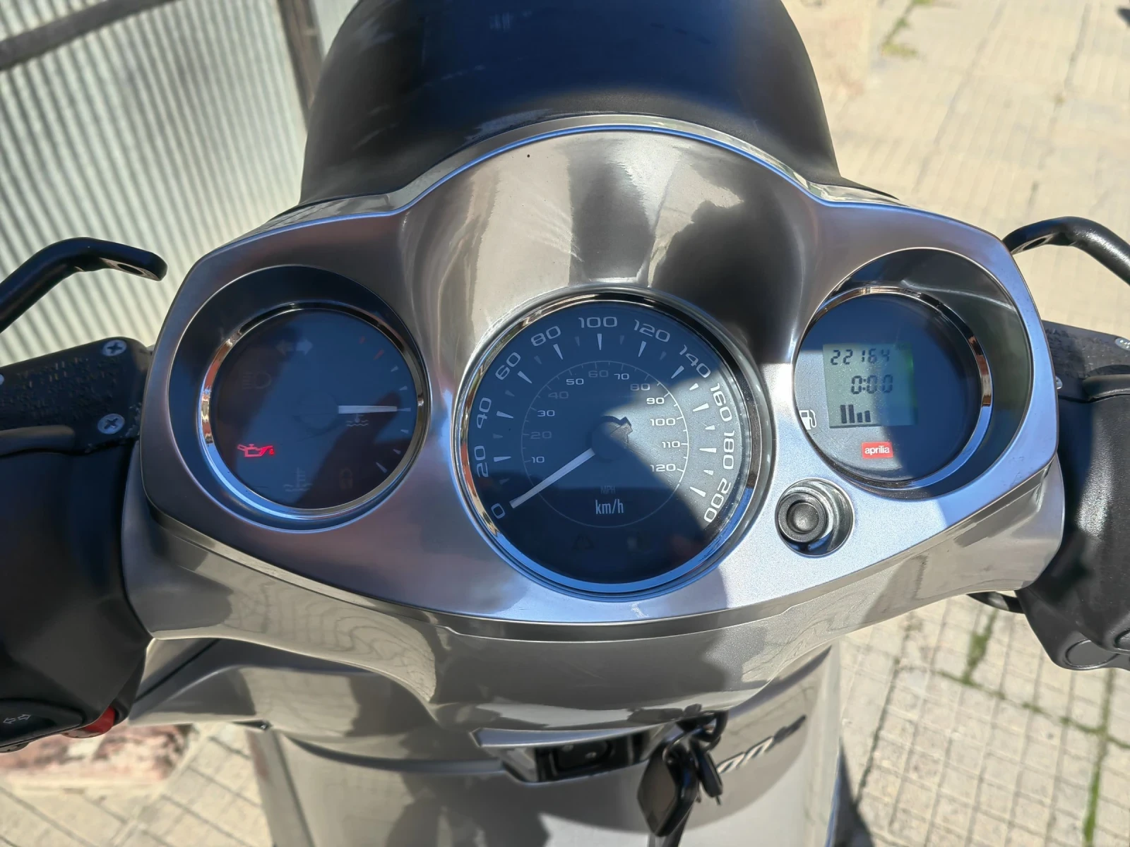 Aprilia Scarabeo 500 - изображение 3