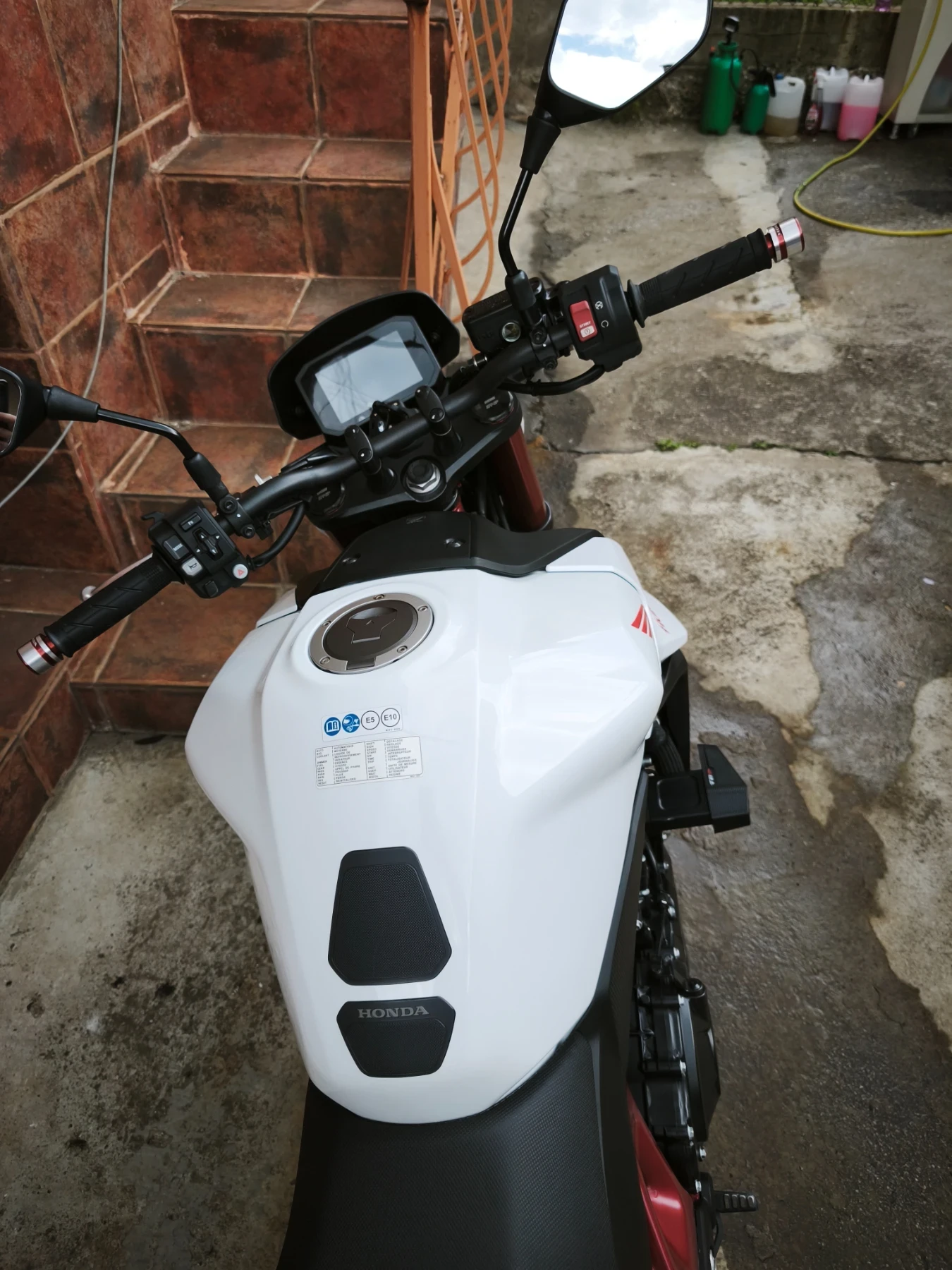 Honda Hornet 750i ABS TCS, снимка 8 - Мотоциклети и мототехника - 54344950