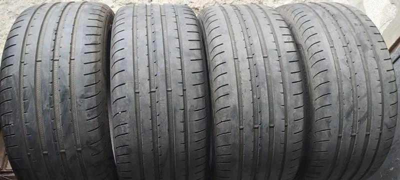 Гуми Летни 255/40R19, снимка 1 - Гуми и джанти - 33171709