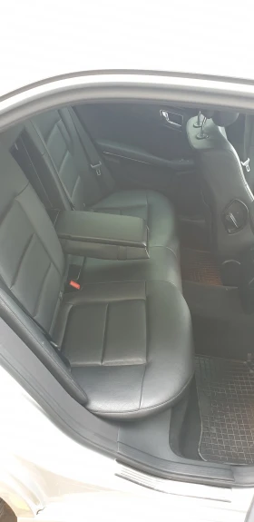 Mercedes-Benz E 350 BlueEFFICIENCY, снимка 11