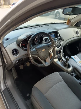 Chevrolet Cruze, снимка 1
