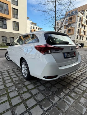 Toyota Auris 1.8 HYBRID 129000KM РЕАЛНИ ГАРАНЦИЯ в TOYOTA, снимка 4