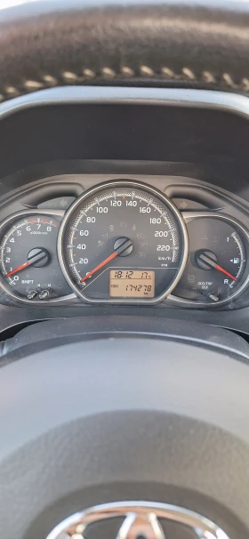 Toyota Yaris 1.33 VVT-I - 7976 € / 15599.70 лв. - 63669975 11