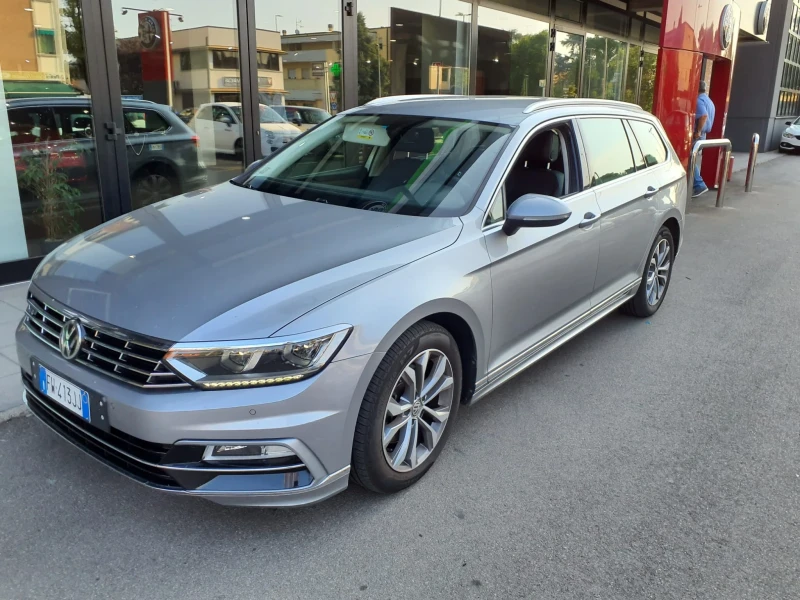 VW Passat 2.0d 150ps R line HighLine Avtomat Virtual, снимка 1 - Автомобили и джипове - 47293322