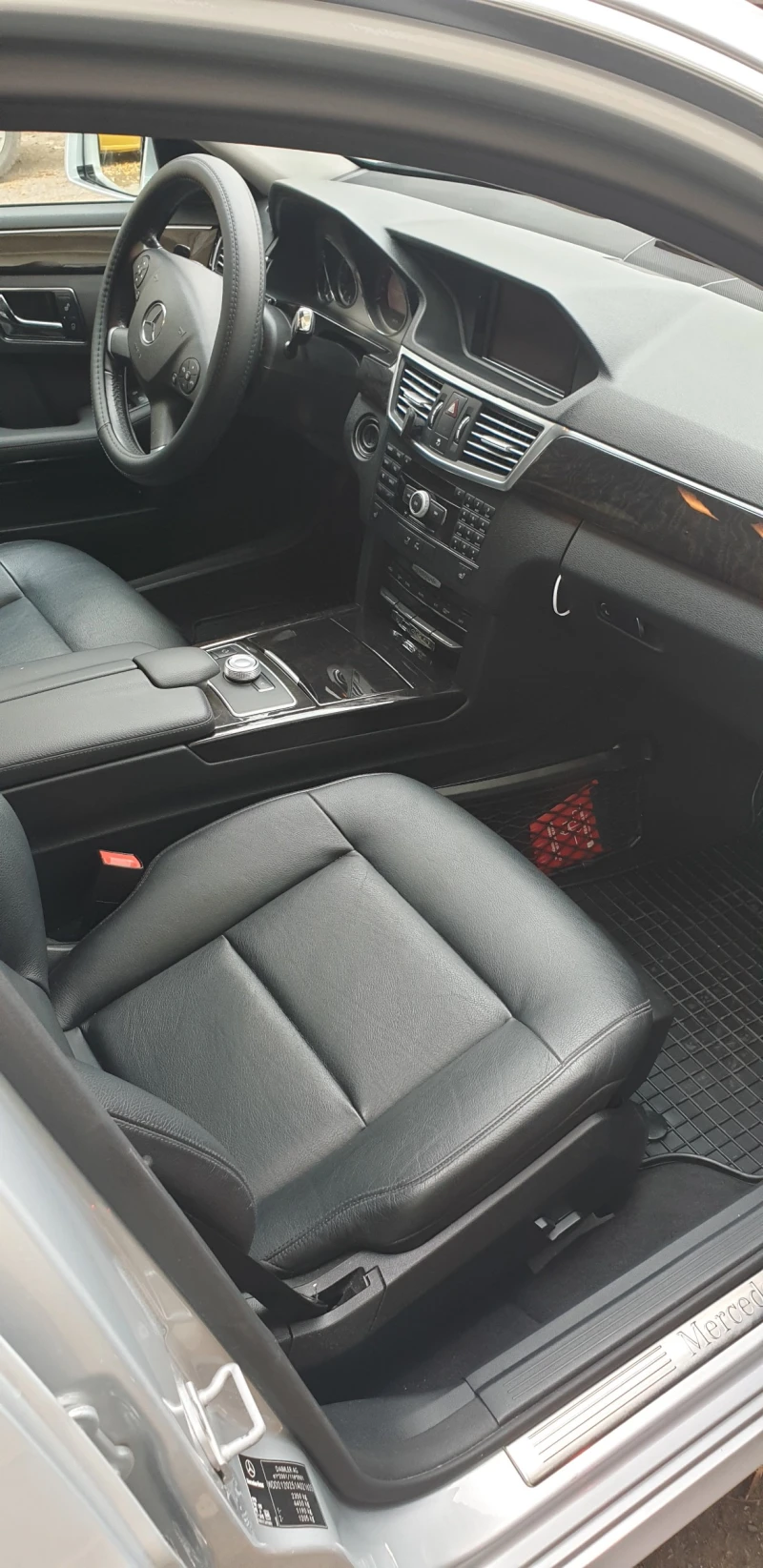 Mercedes-Benz E 350 BlueEFFICIENCY, снимка 10 - Автомобили и джипове - 52086852