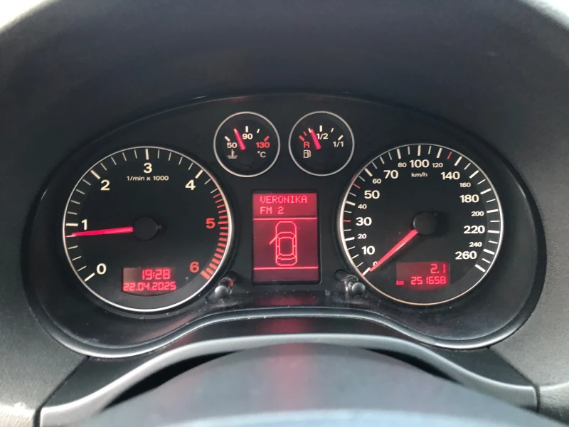 Audi A3 2.0 TDI Ambition Sportback S-Line BMM АЛКАНТАРА, снимка 16 - Автомобили и джипове - 52397683