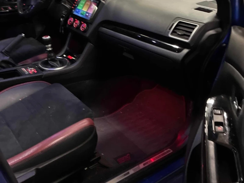 Subaru WRX STI Sport  CARFAX, снимка 15 - Автомобили и джипове - 53097354