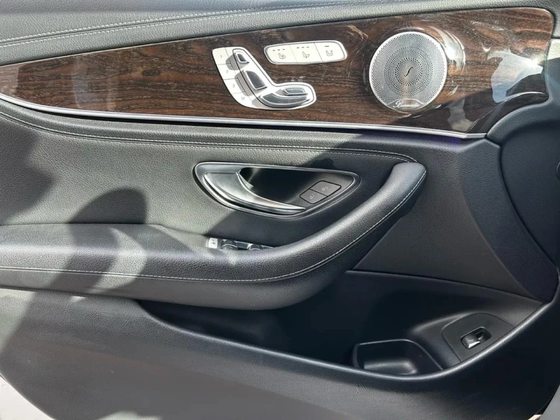 Mercedes-Benz E 400 * Burmеster* Pano* Обдух* 360CAM* , снимка 13 - Автомобили и джипове - 53259714