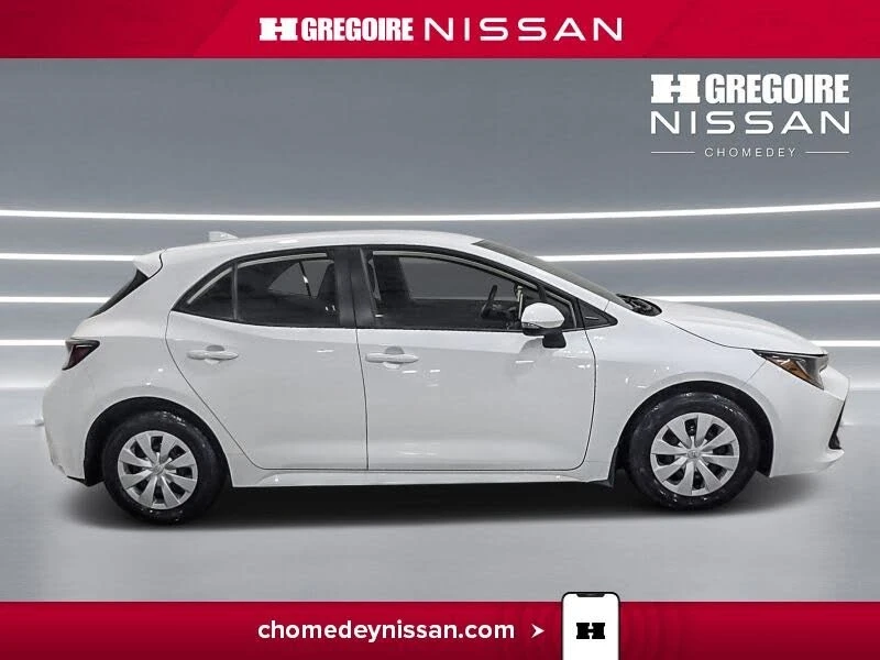 Toyota Corolla Hatchback* FWD* АвтоКредит* (ЦЕНА ДО БГ), снимка 3 - Автомобили и джипове - 54136492