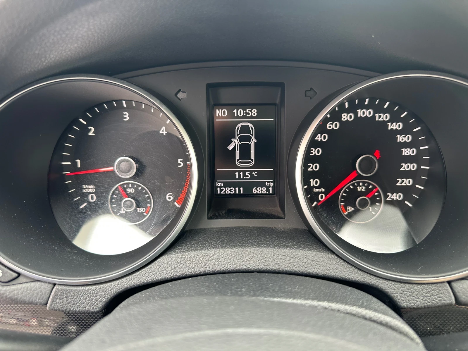 VW Golf 1.6 TDI - изображение 9