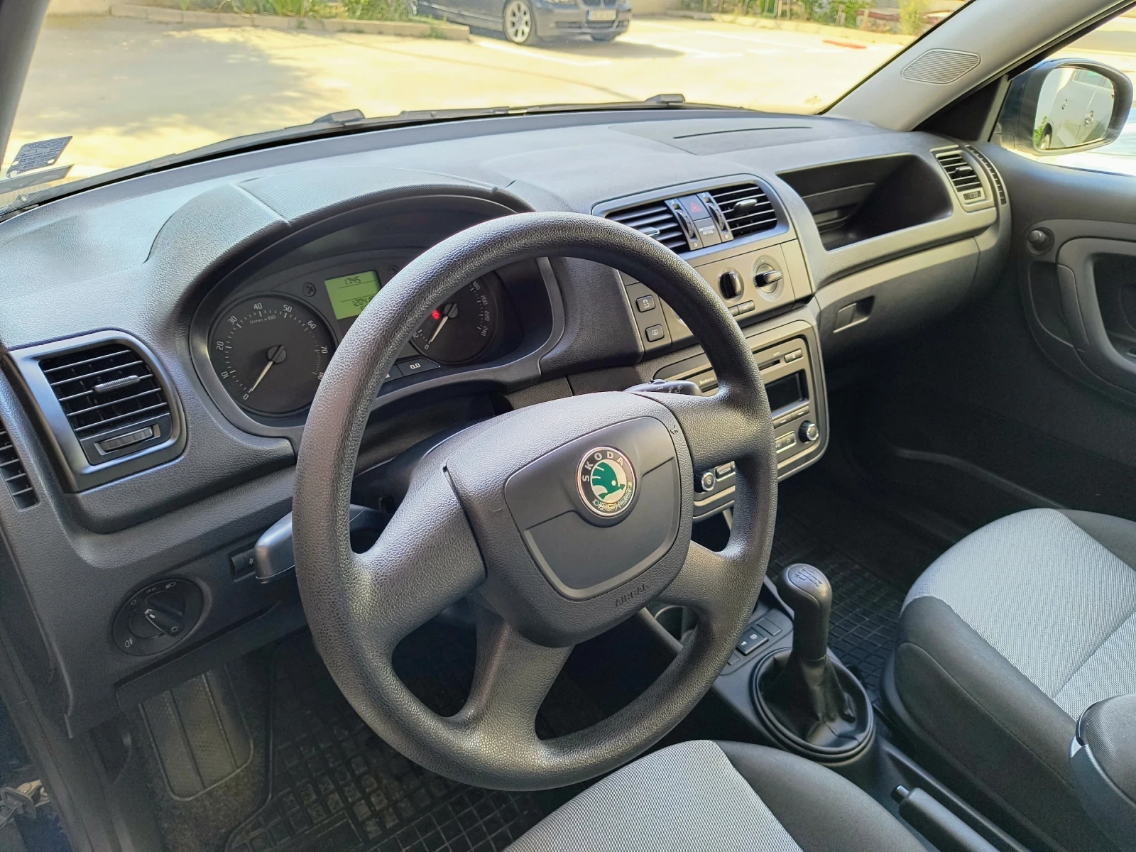 Skoda Fabia 1.4 - изображение 6