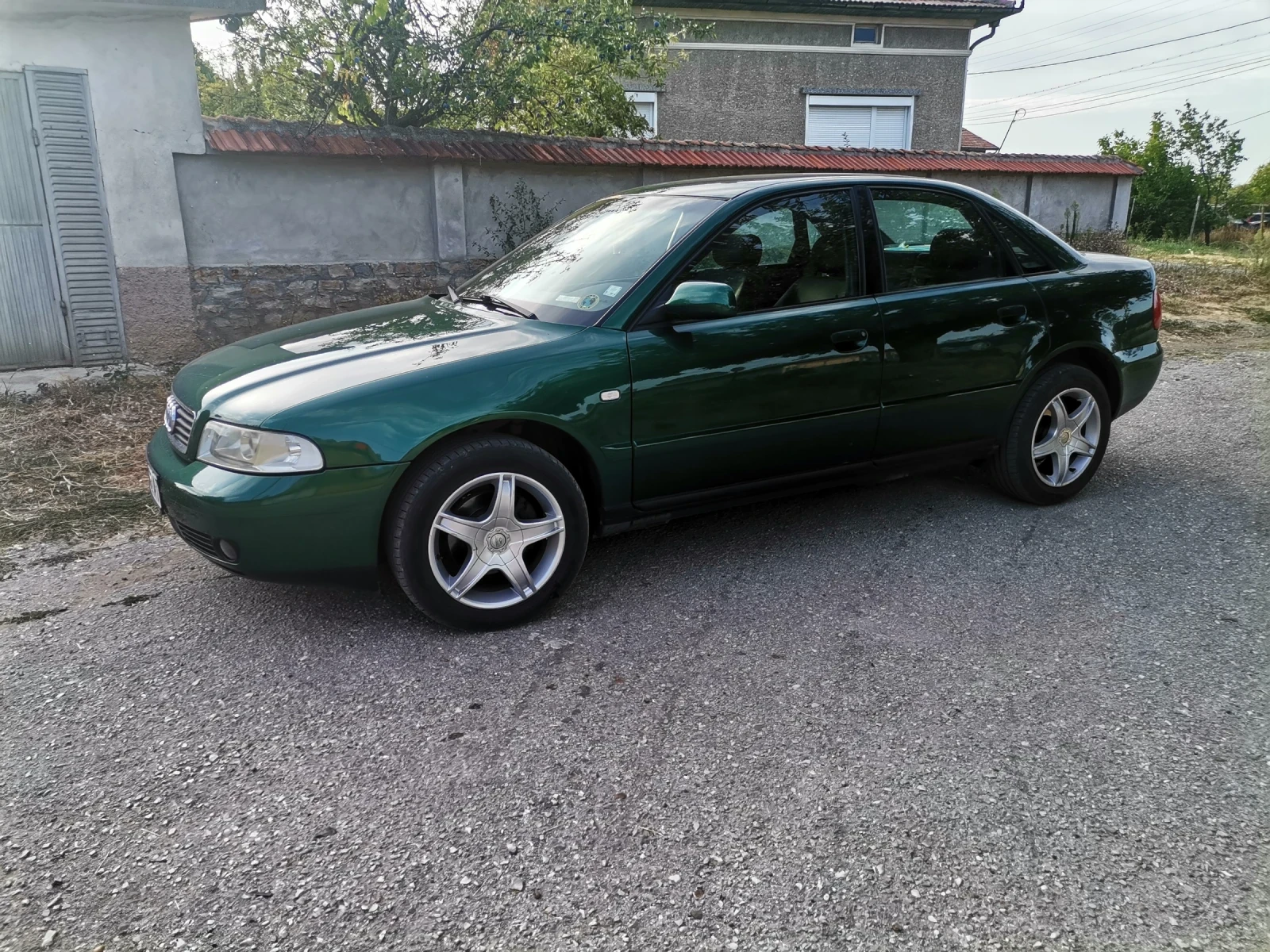 Audi A4  - изображение 2