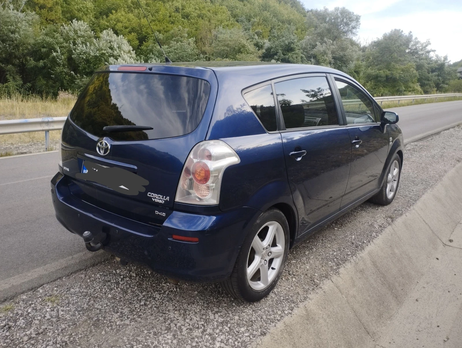 Toyota Corolla verso 2.2 d-cat  - изображение 5