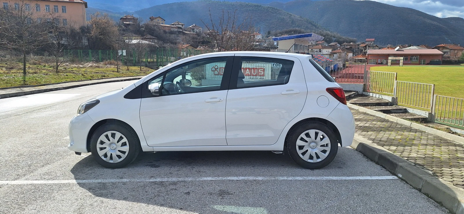 Toyota Yaris 1.33 VVT-I - изображение 6