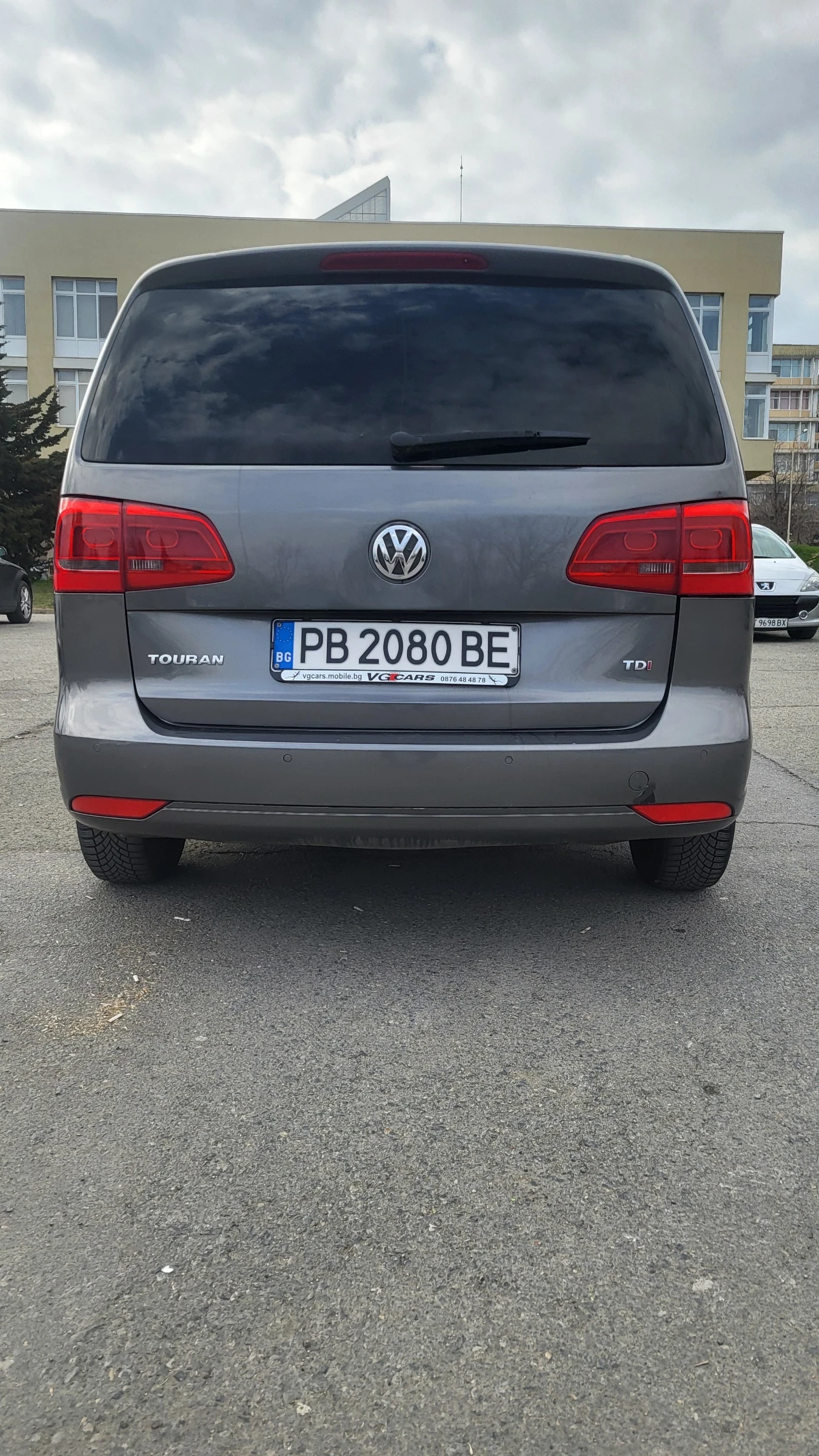 VW Touran 1.6TDI DSG7, снимка 4 - Автомобили и джипове - 53874724