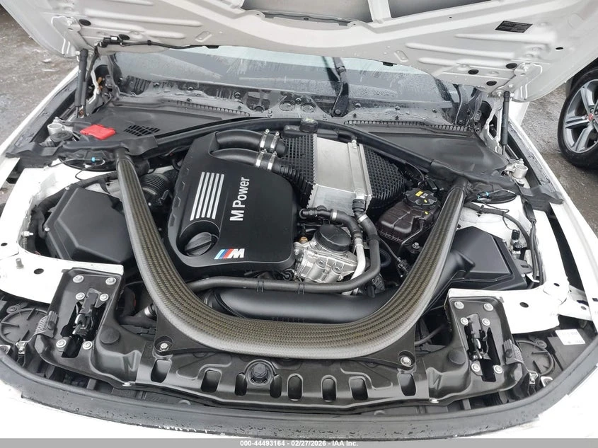 BMW M4 3.0l, снимка 10 - Автомобили и джипове - 53995118