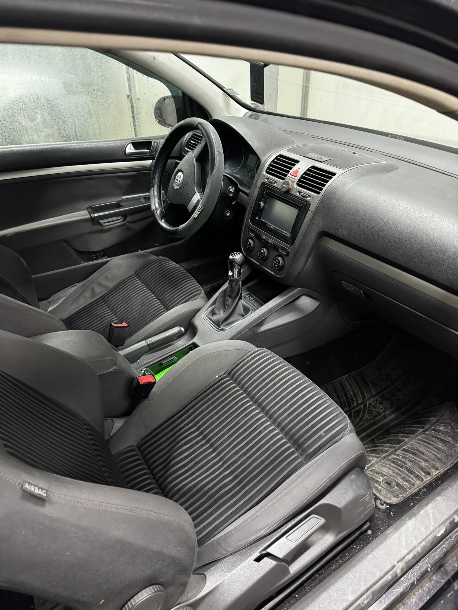 VW Golf 2.0, снимка 5 - Автомобили и джипове - 54061387