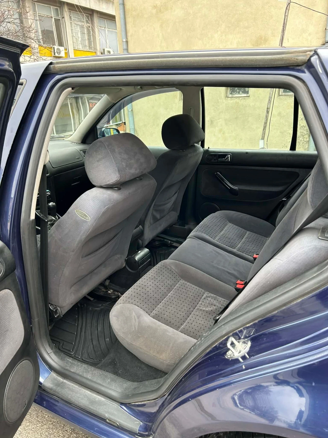 VW Golf, снимка 5 - Автомобили и джипове - 54084270