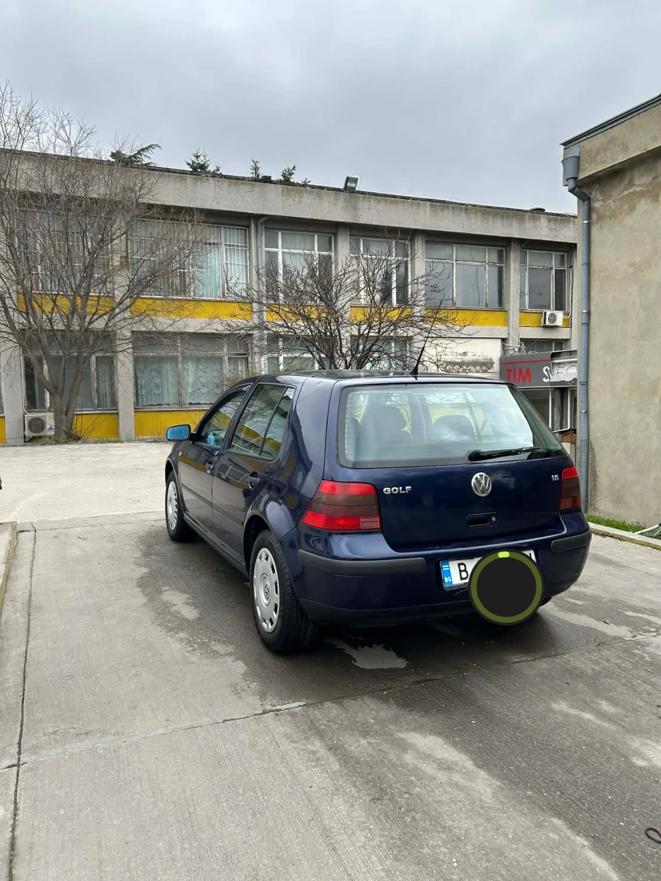 VW Golf, снимка 4 - Автомобили и джипове - 54084270