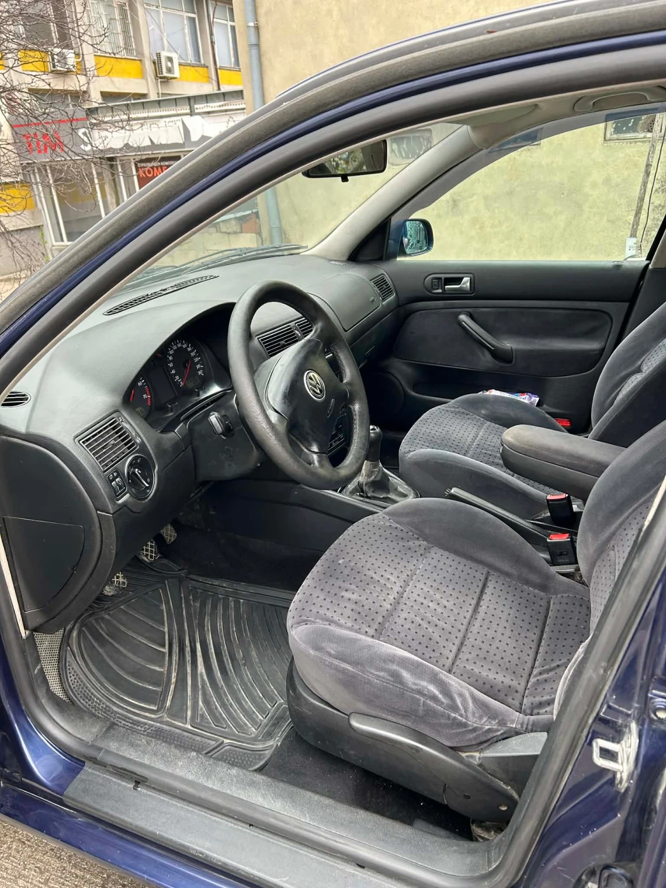 VW Golf, снимка 6 - Автомобили и джипове - 54084270