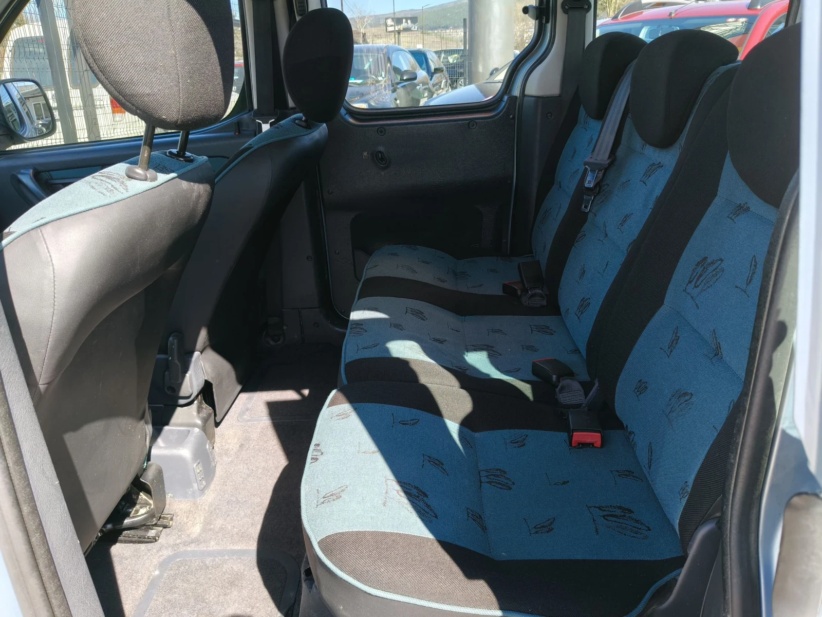 Peugeot Partner 2.0HDI, снимка 8 - Автомобили и джипове - 54114258