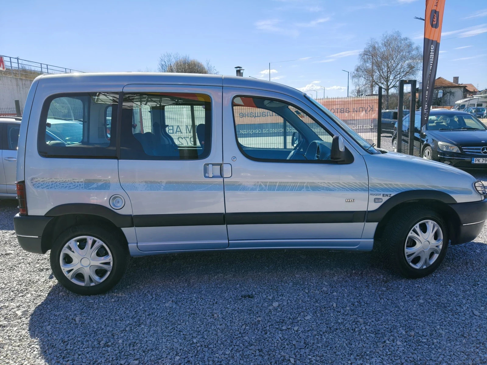 Peugeot Partner 2.0HDI, снимка 3 - Автомобили и джипове - 54114258