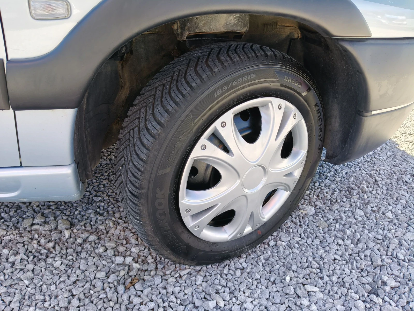 Peugeot Partner 2.0HDI, снимка 15 - Автомобили и джипове - 54114258