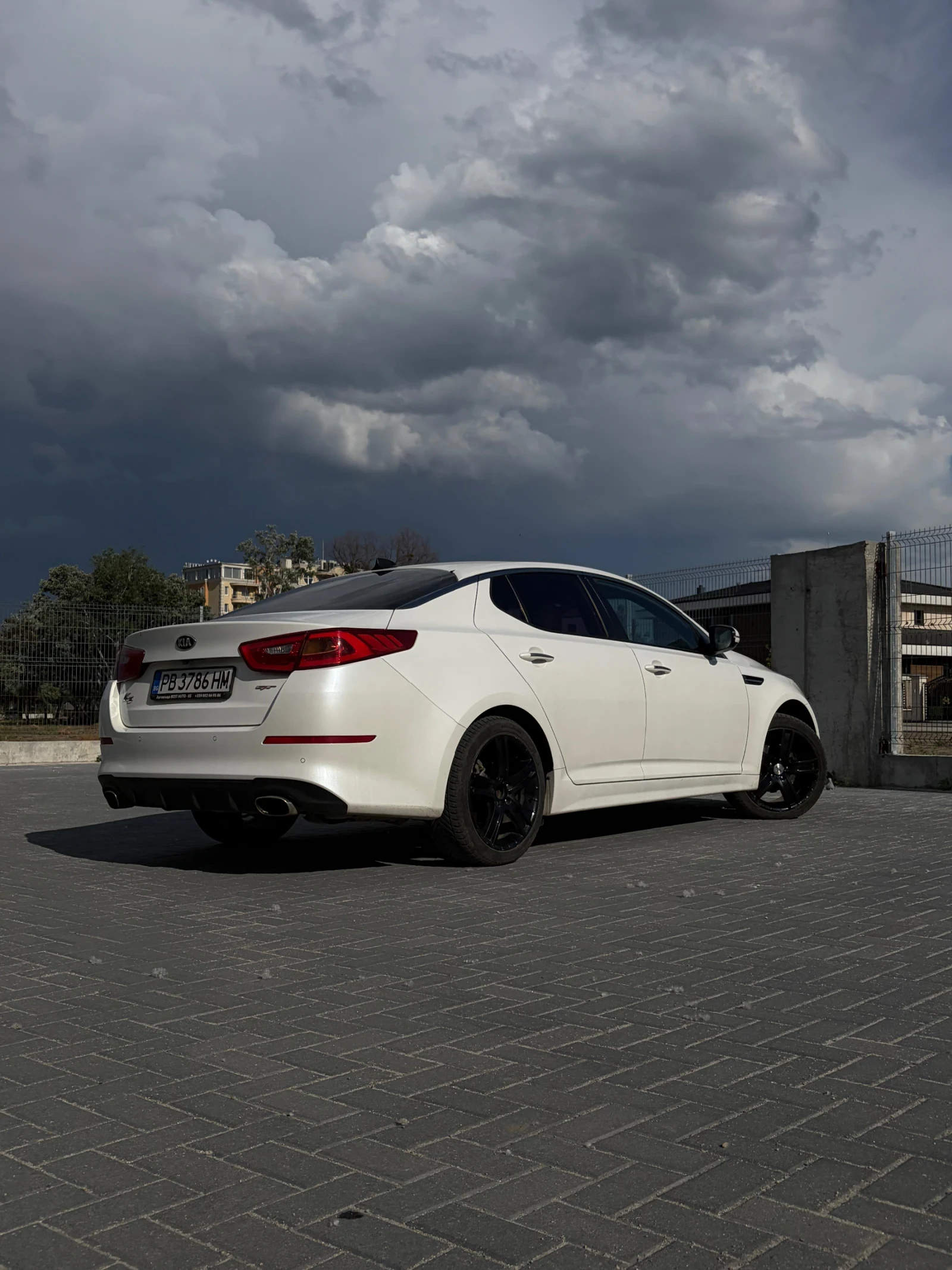 Kia K5 GT - Line! Бяла перла, течна фаза газ, снимка 4 - Автомобили и джипове - 54527820