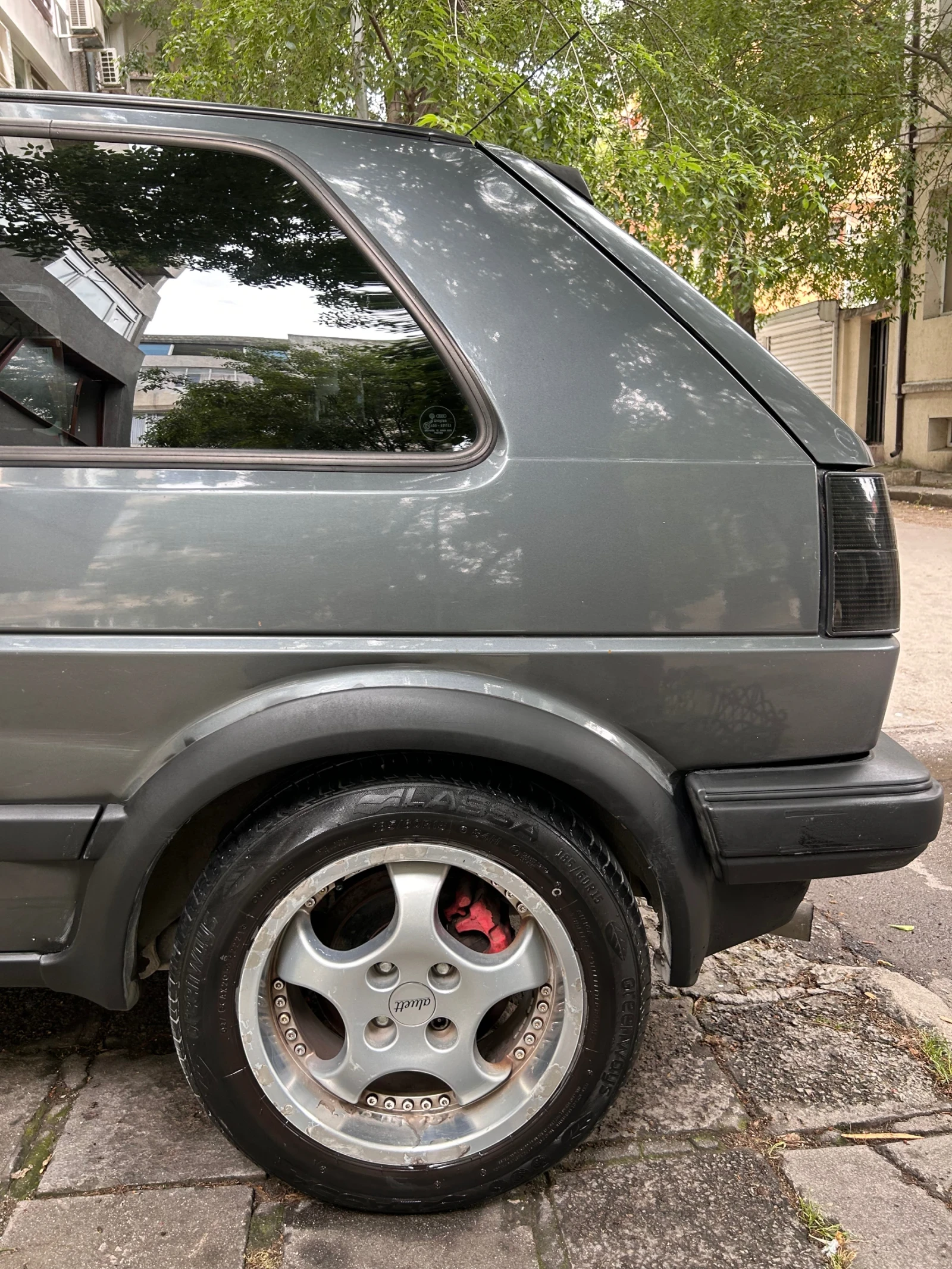 VW Golf 1.8 GT, снимка 3 - Автомобили и джипове - 54881699