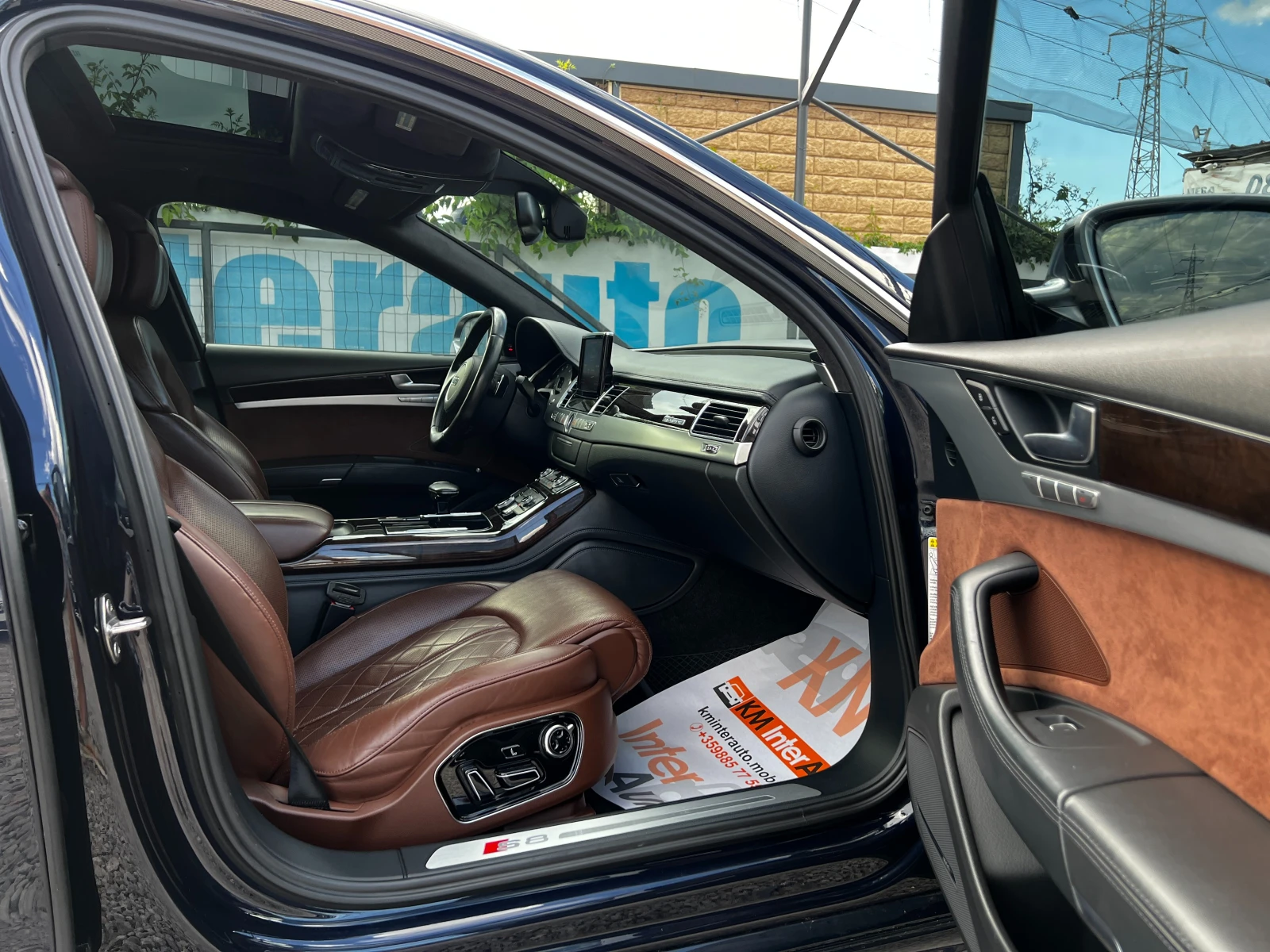 Audi S8 PLUS EXECUTIVE/QUATTRO SPORT/NAVI/360/ВАКУУМ/BOSE, снимка 13 - Автомобили и джипове - 54917199