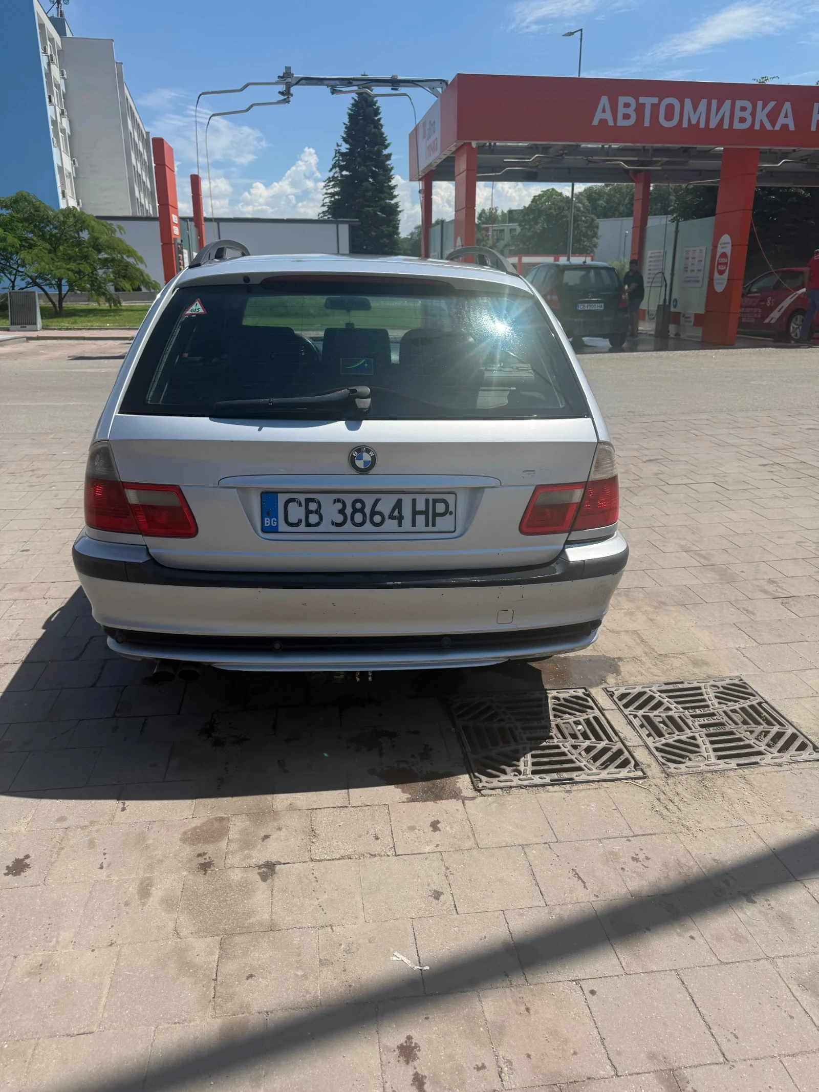 BMW 320, снимка 4 - Автомобили и джипове - 54942252