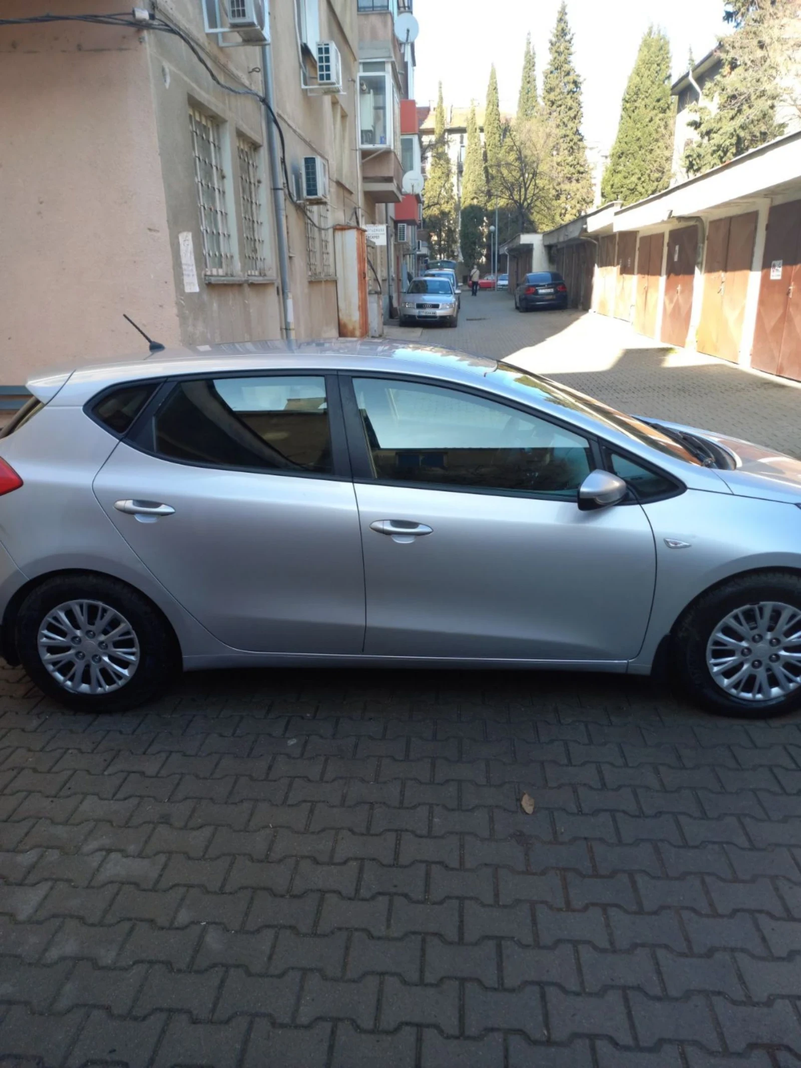 Kia Ceed, снимка 4 - Автомобили и джипове - 55077650