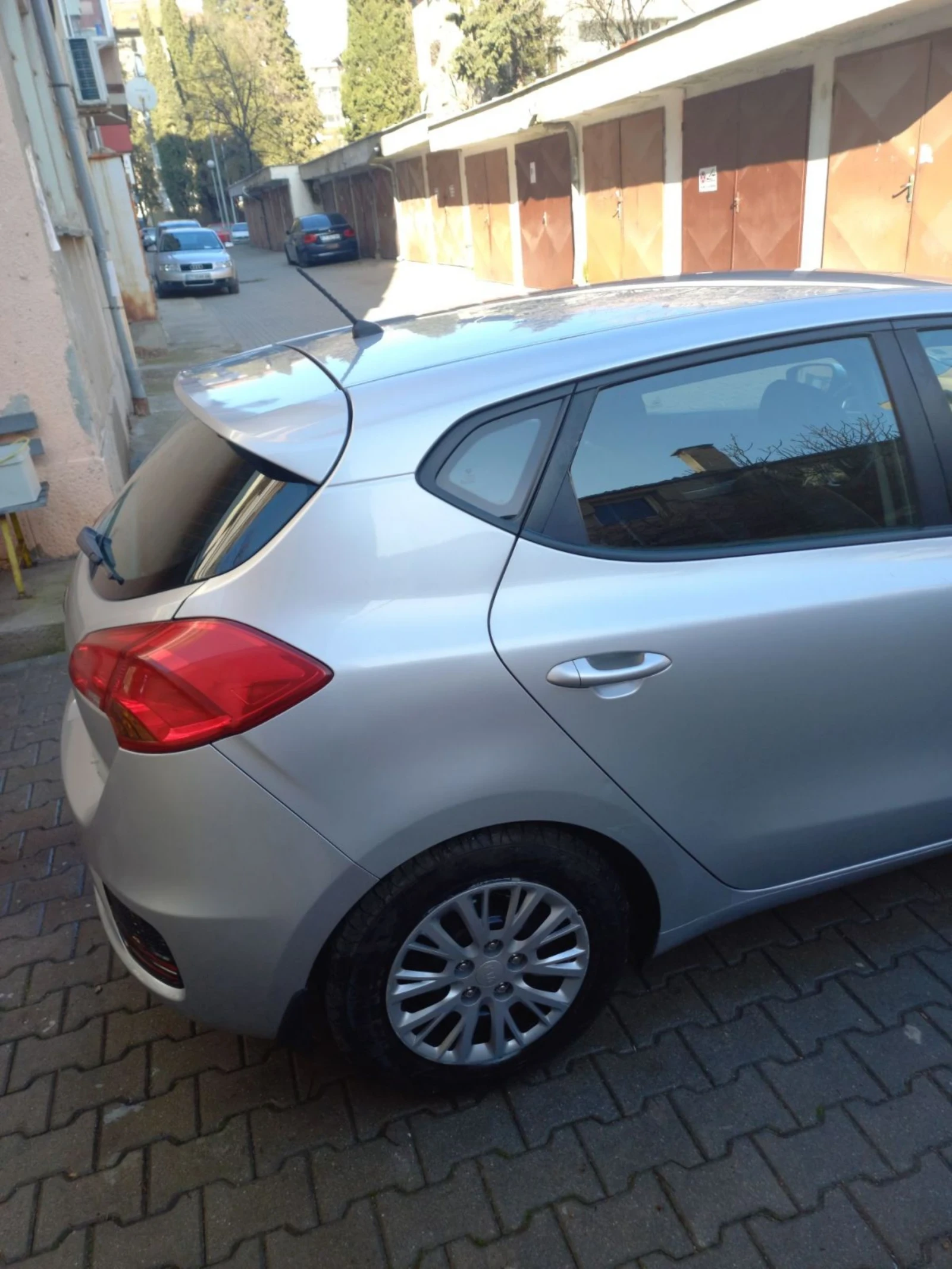 Kia Ceed, снимка 7 - Автомобили и джипове - 55077650