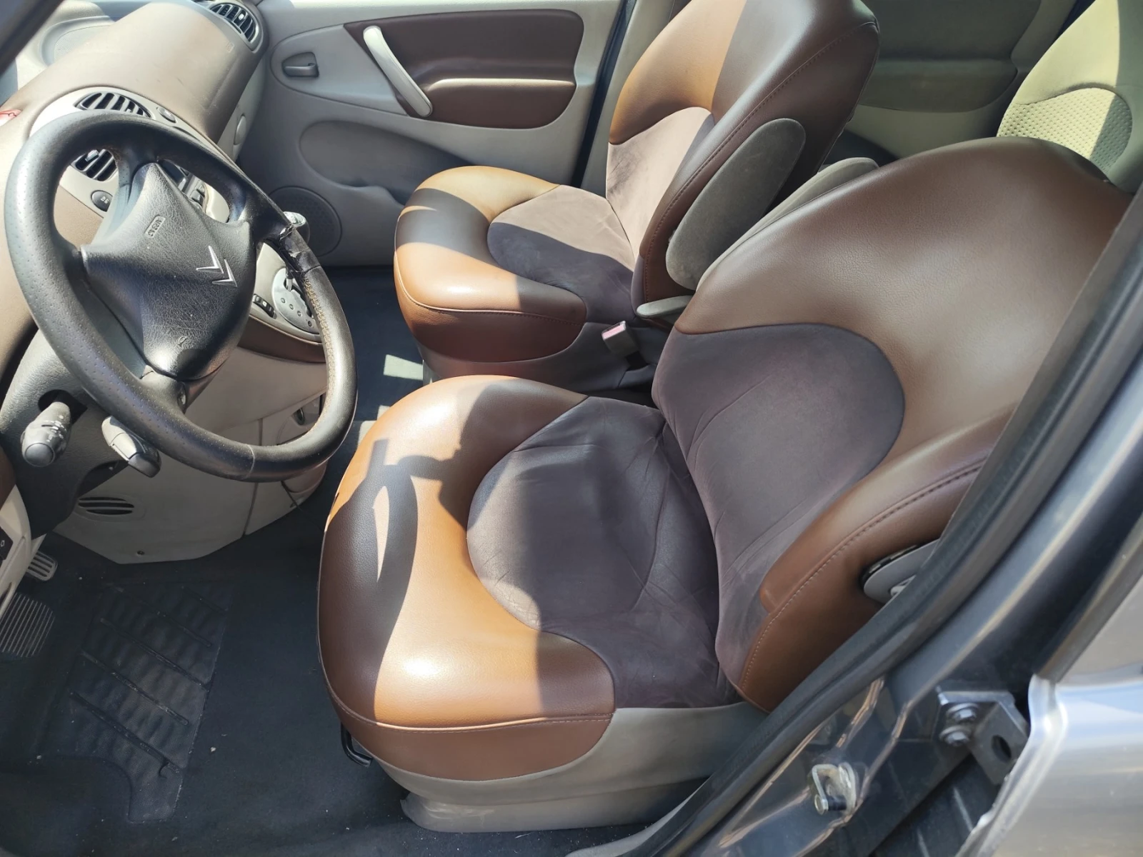 Citroen Xsara picasso 2.0, снимка 6 - Автомобили и джипове - 55323654