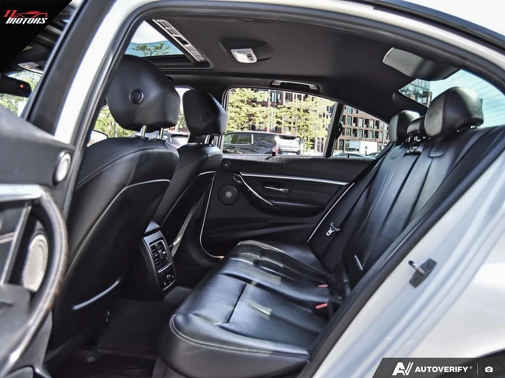 BMW 340 i xDrive M Sport, снимка 12 - Автомобили и джипове - 55530256