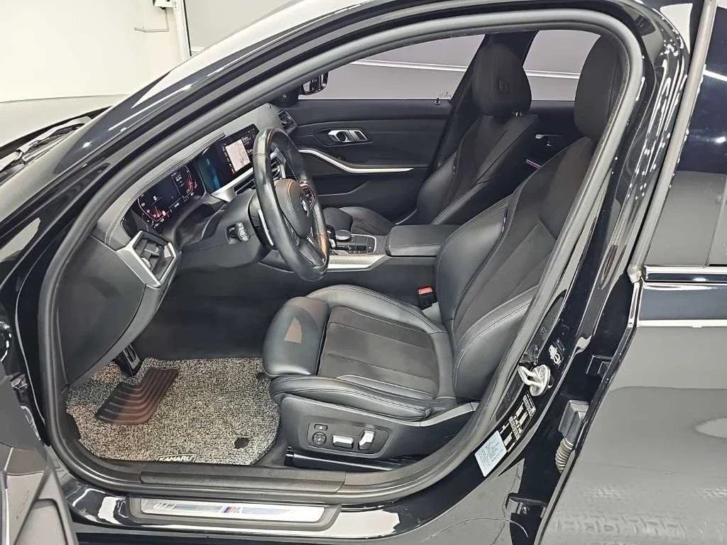 BMW 320 D * M ПАКЕТ * 360 КАМЕРА * HEAD UP * ПАНОРАМА * , снимка 5 - Автомобили и джипове - 56005319