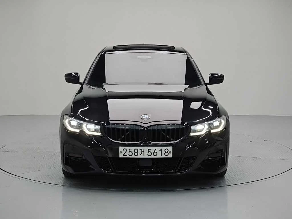 BMW 320 D * M ПАКЕТ * 360 КАМЕРА * HEAD UP * ПАНОРАМА * , снимка 2 - Автомобили и джипове - 56005319