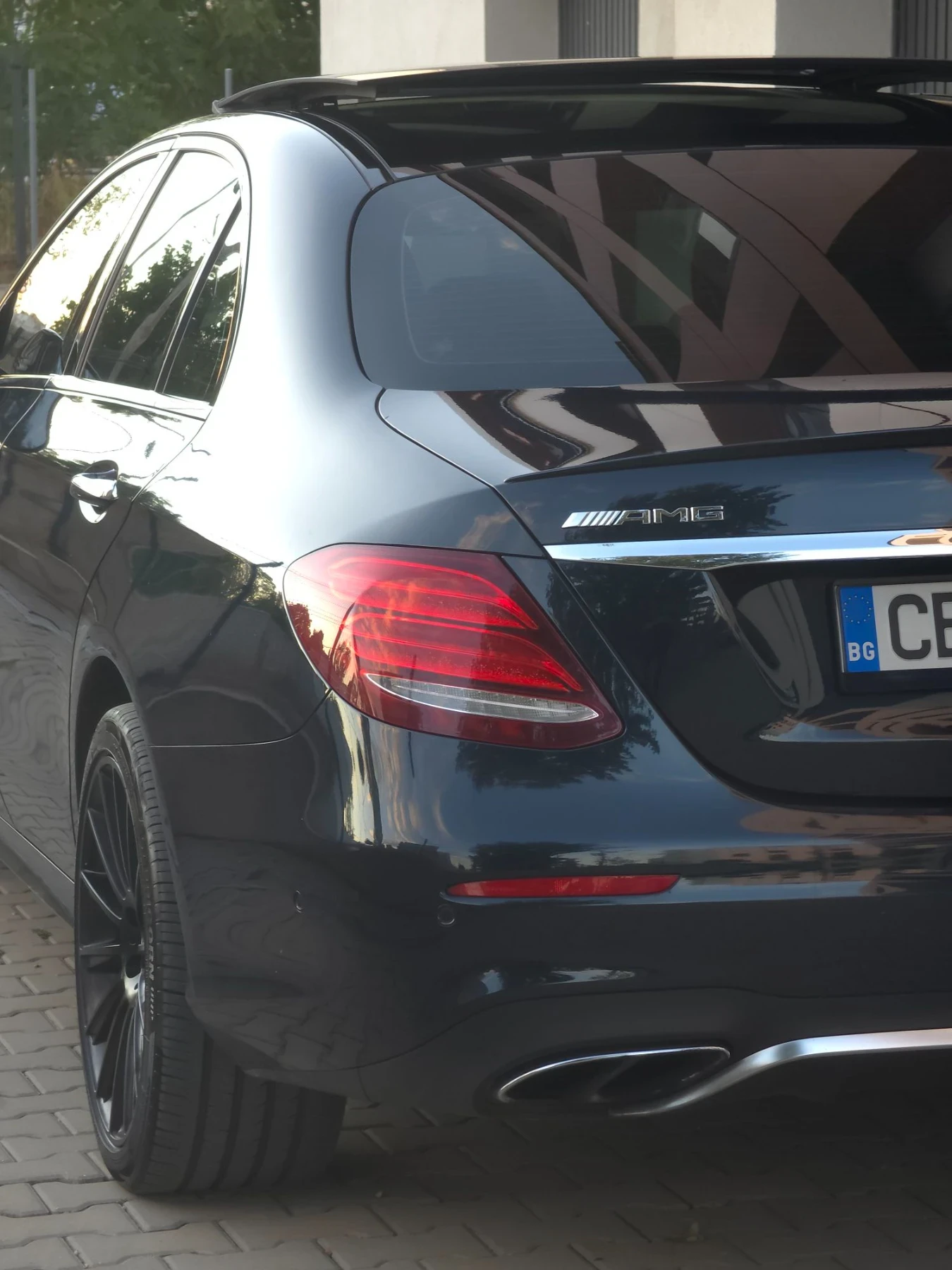 Mercedes-Benz E 43 AMG 4MATIC | Burmester 3D | Massage | FULL, снимка 14 - Автомобили и джипове - 56330122