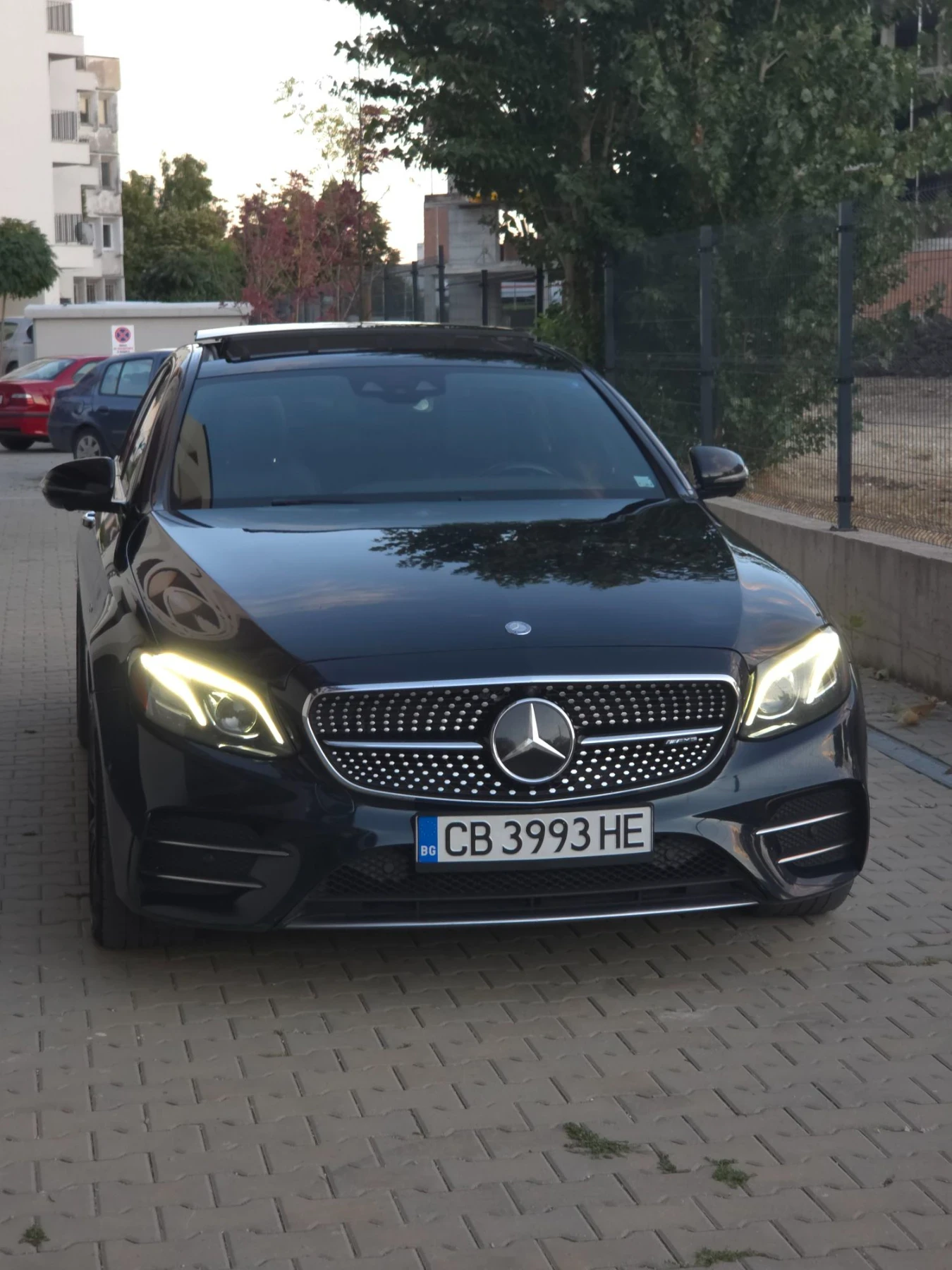 Mercedes-Benz E 43 AMG 4MATIC | Burmester 3D | Massage | FULL, снимка 11 - Автомобили и джипове - 56330122